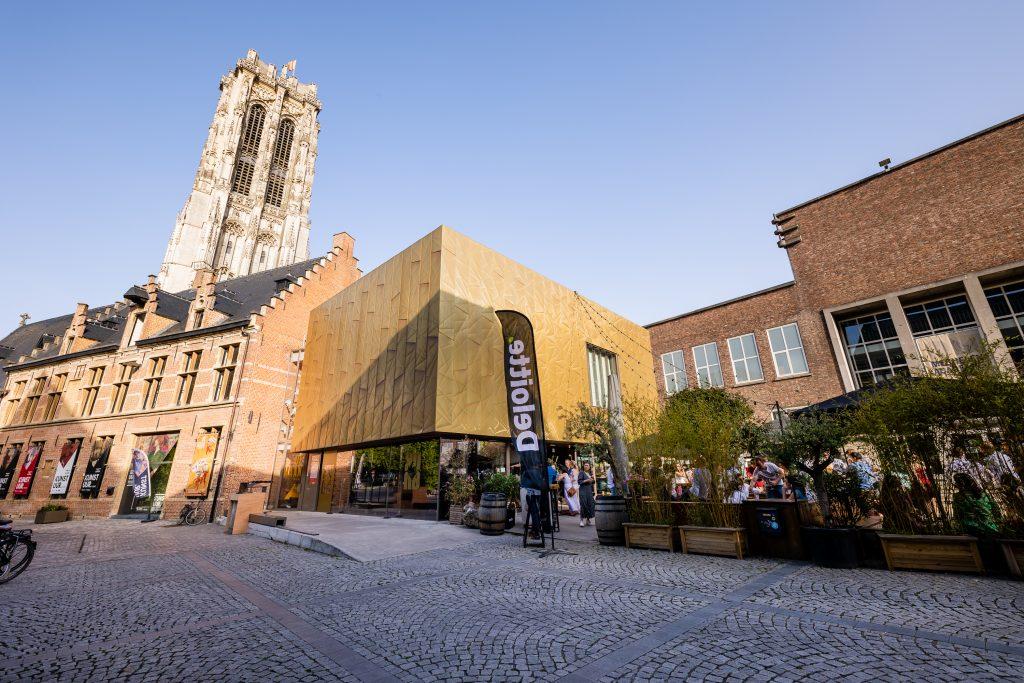 Sfeerfoto teambuilding met overnachting - Deloitte