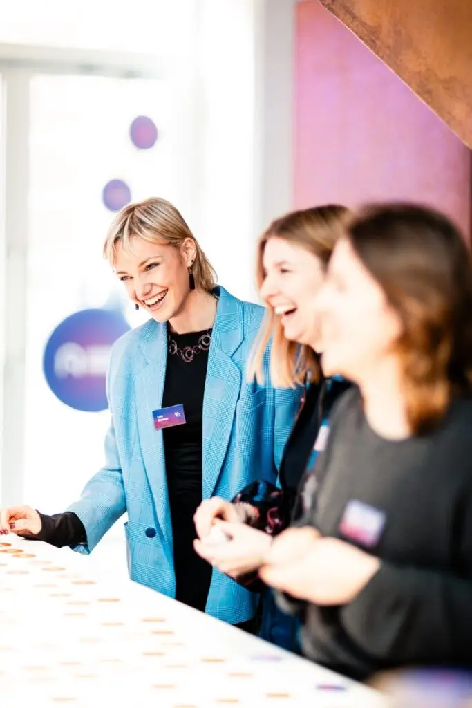 Wat maakt evenementen zo waardevol? Waarom “stilstaan” zó krachtig is in een wereld vol rat races